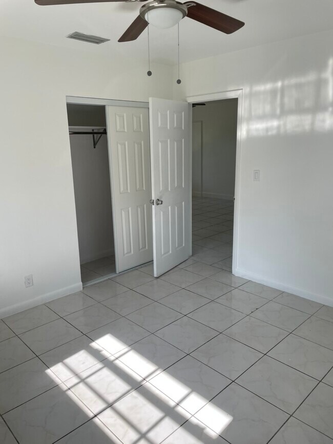 Foto del edificio - 1318 NW 4th Ave