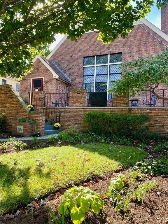 96 Rumford Ave Unit 2, Mansfield, MA 02048 Room for Rent in Mansfield