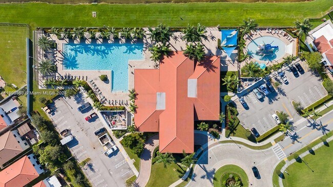 Foto del edificio - 10537 W 32nd Ln