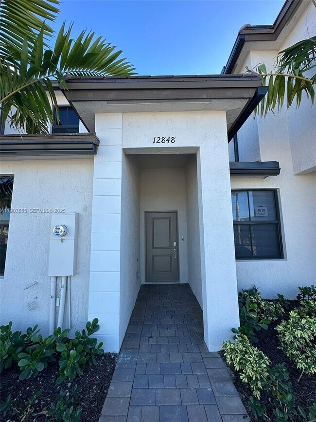 Foto del edificio - 12848 SW 232nd Ter