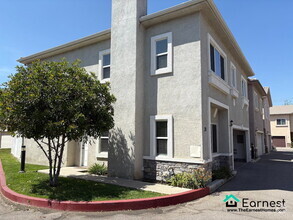 Building Photo - 20300 Vanowen St