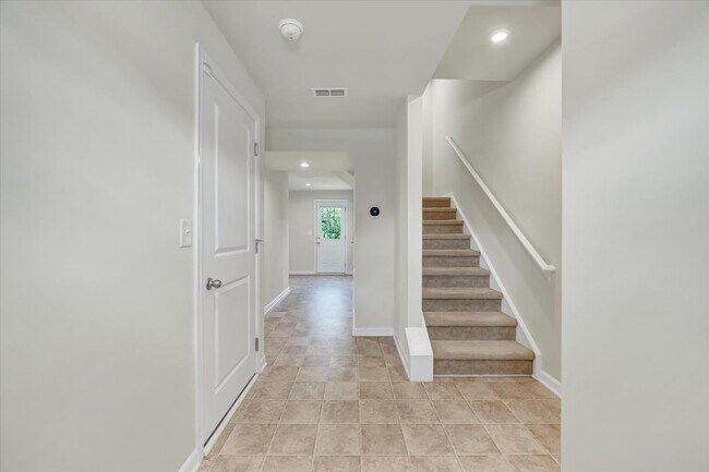 Foto del edificio - 5941 River Landing Dr