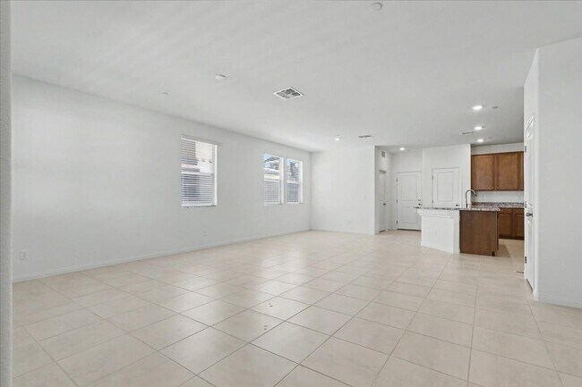 Foto del edificio - 72 Hornbeck Ln