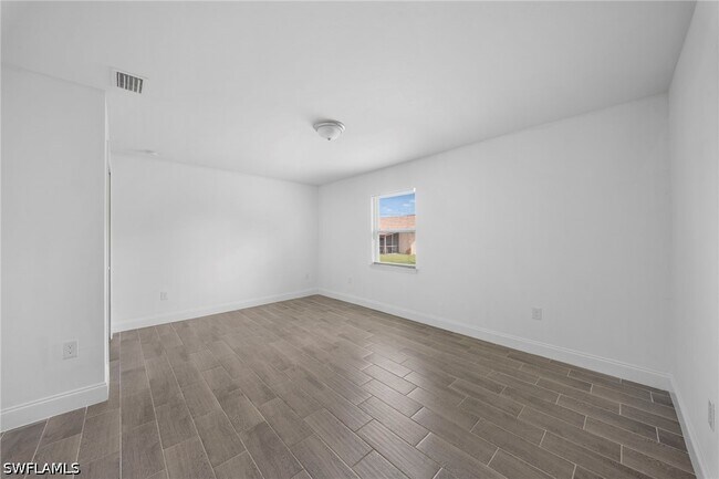 Foto del edificio - 5022 25th St SW