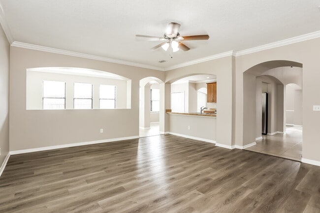 Foto del edificio - 703 Red Cedar Ct