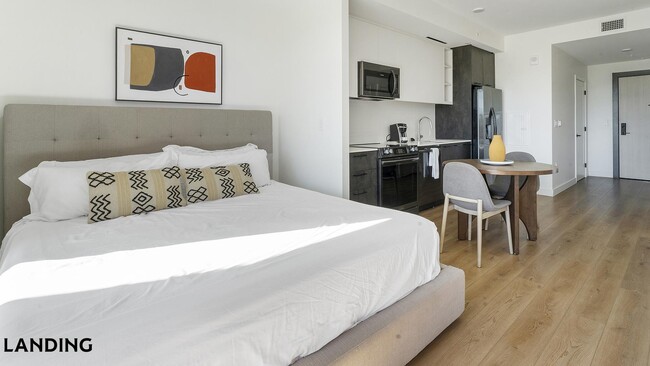 Building Photo - 632 Howard Rd SE