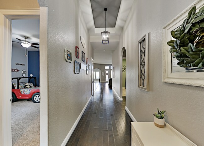 Foto del edificio - Spacious 4-Bedroom Ranch-Style Rental with...