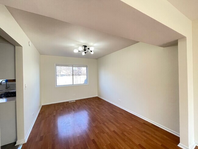 Building Photo - 2607 Homestead Dr