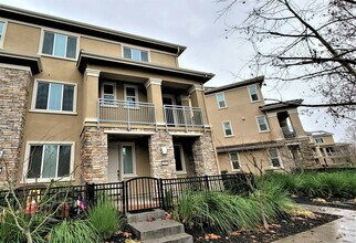 Building Photo - 5967 Raleigh Rd