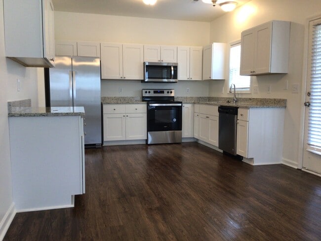 Building Photo - 257 Mayors Ln
