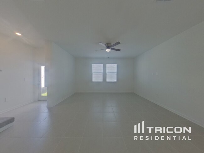 Building Photo - 2086 Rider Rain Ln