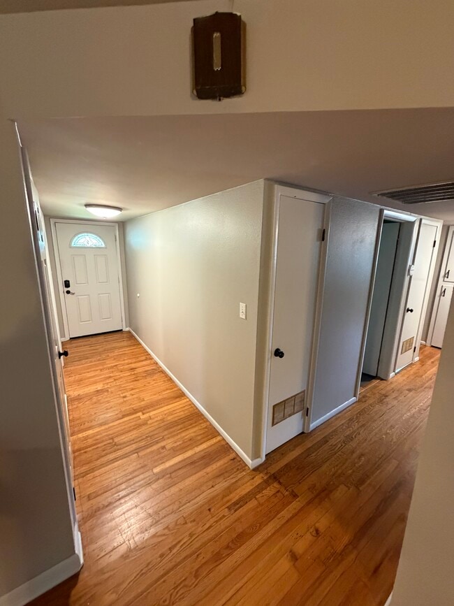 Photo - 2332 N Gooseberry Ln (Fayetteville, AR) House