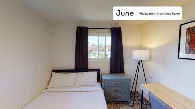 Foto del edificio - Room in Shared 4 bed/2.5 bath home