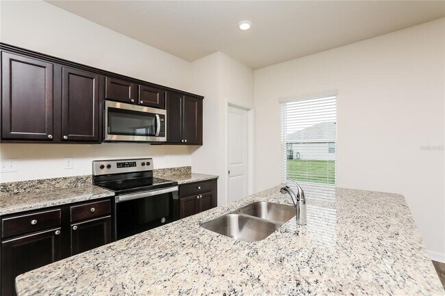 Foto del edificio - 3003 Gibraltar Blvd