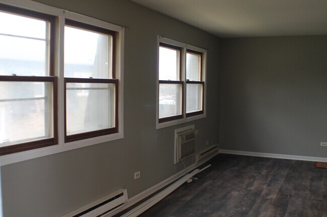 Foto del edificio - 3315 Colgate Ave