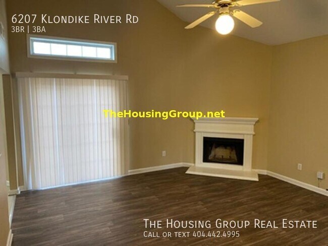 Foto del edificio - Great Lithonia Home ready for move in!!
