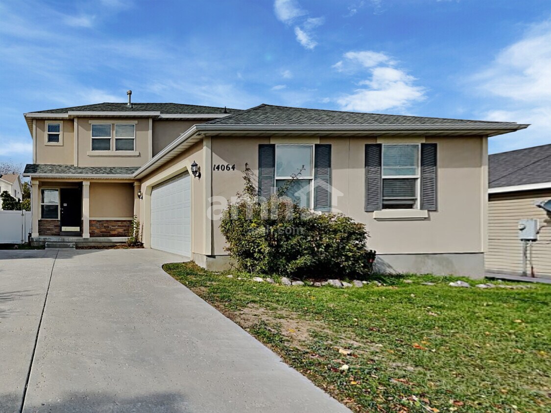 Primary Photo - 14064 S Rosaleen Ln