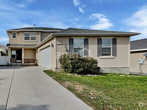 Building Photo - 14064 S Rosaleen Ln