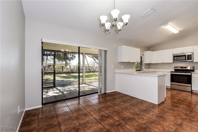 Foto del edificio - 714 SW 10th Terrace