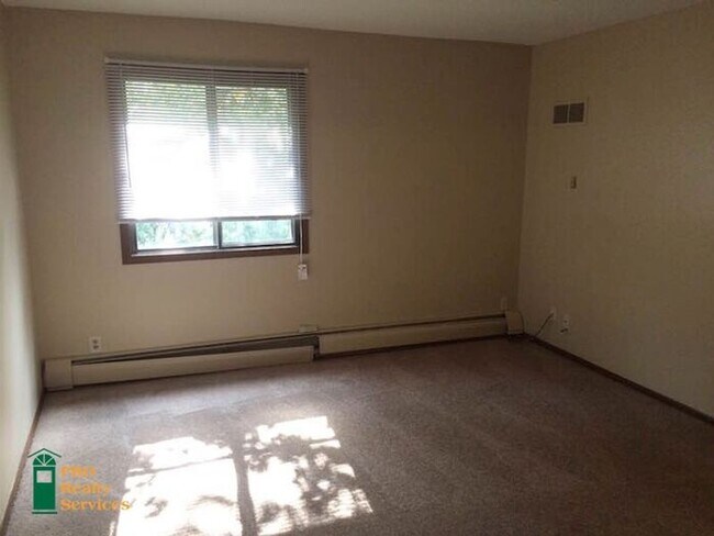 Foto del edificio - 10451 Greenbrier Rd