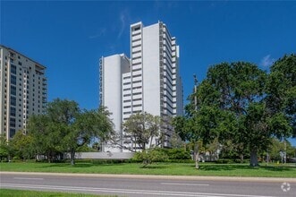 Building Photo - 4141 Bayshore Blvd