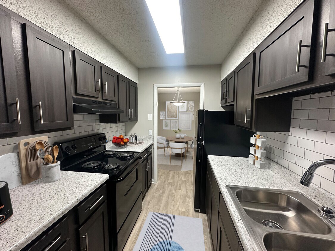 Foto principal - The Village at Crestview Apartments