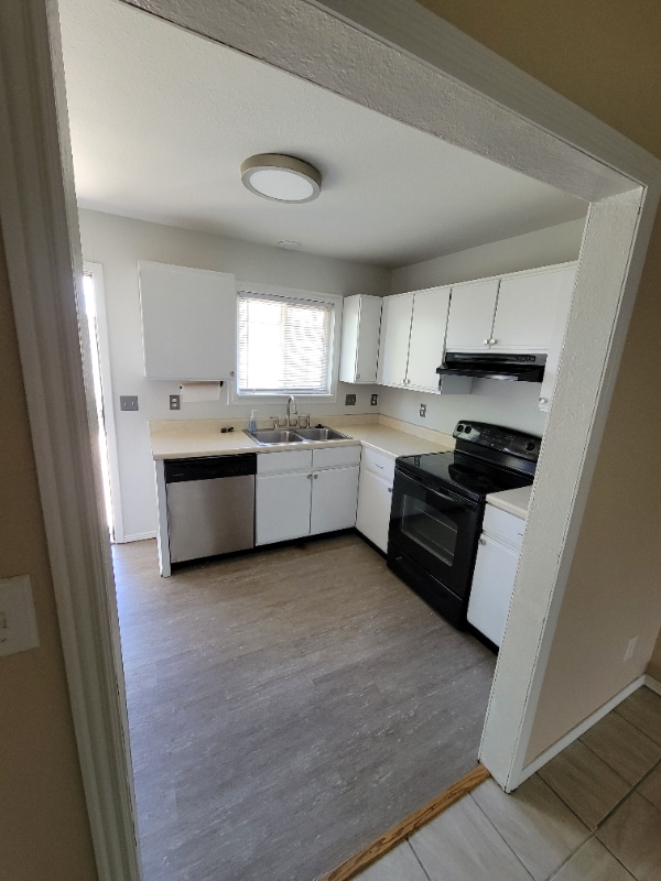 Building Photo - 277 N Lincoln St