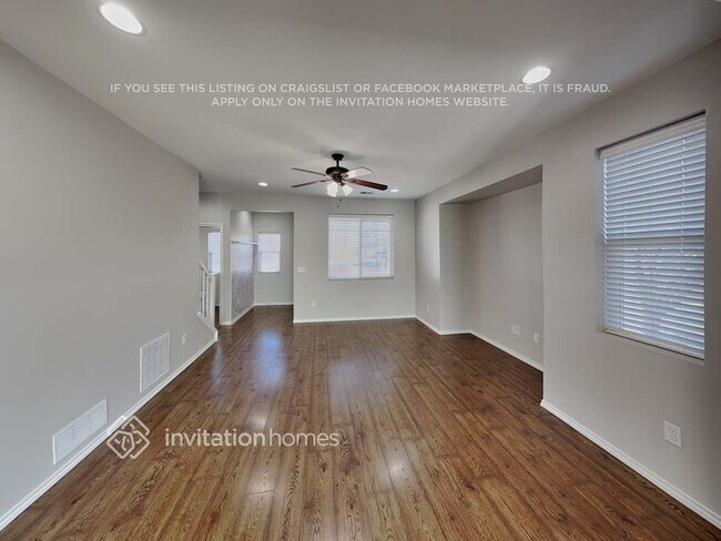 Foto del edificio - 341 Kalkaska Ct