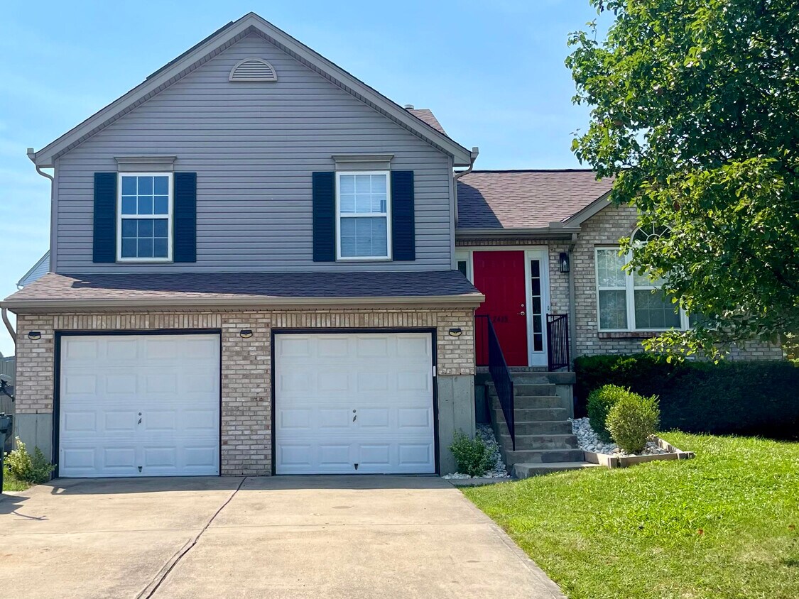 2435 Hilliard Dr, Hebron, KY 41048 House Rental in Hebron, KY