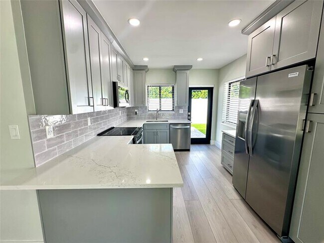 Foto del edificio - 2175 NE 51st Ct