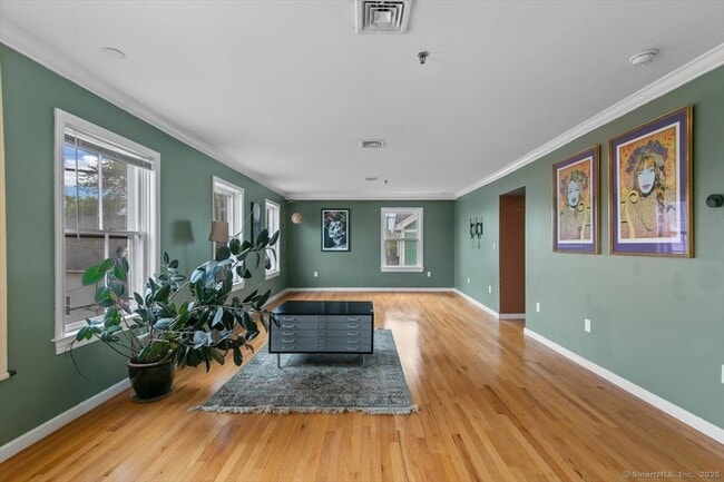 Foto del edificio - 677 Quinnipiac Ave