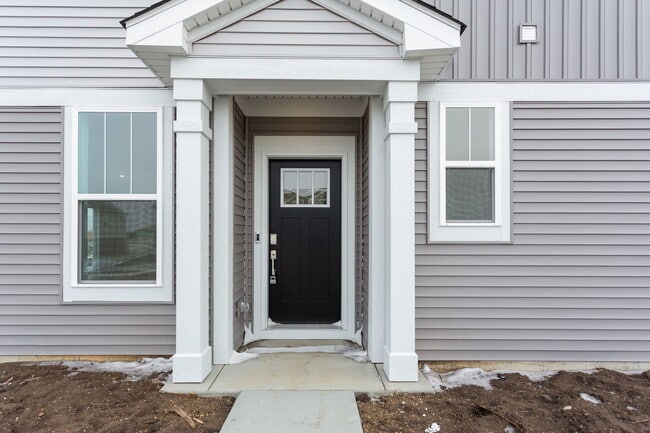 Building Photo - 12208 Dodwell St