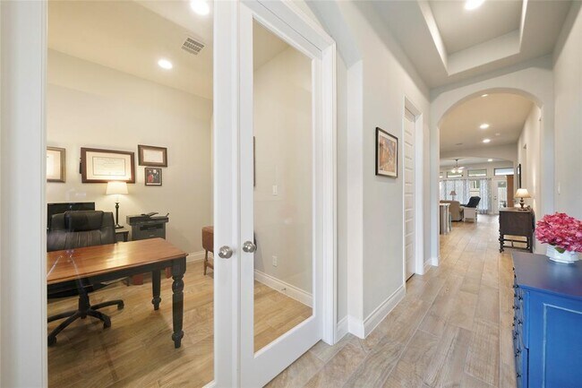 Foto del edificio - 14947 Scarlet Branch Dr