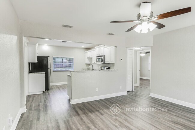 Foto del edificio - 1338 Boylan Ave