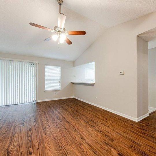 Building Photo - 3707 Buffalo Springs Trail