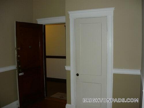 Foto del edificio - 1572 Commonwealth Ave