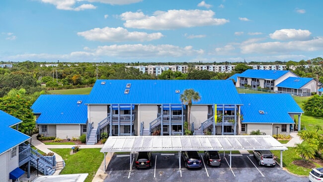 Foto del edificio - 1637 NE Nautical Pl