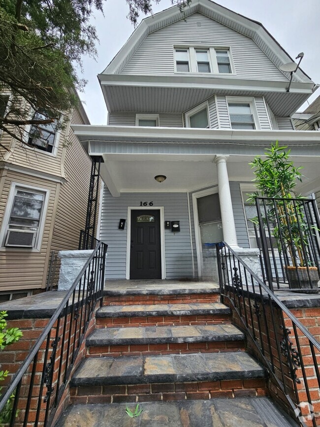 Building Photo - 166 Carteret Ave