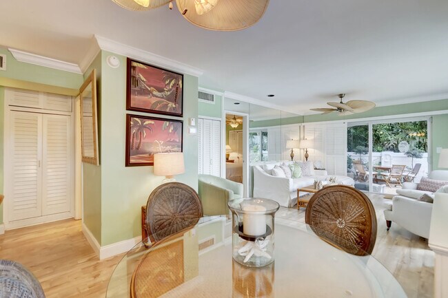 Foto del edificio - 815 Middle River Dr