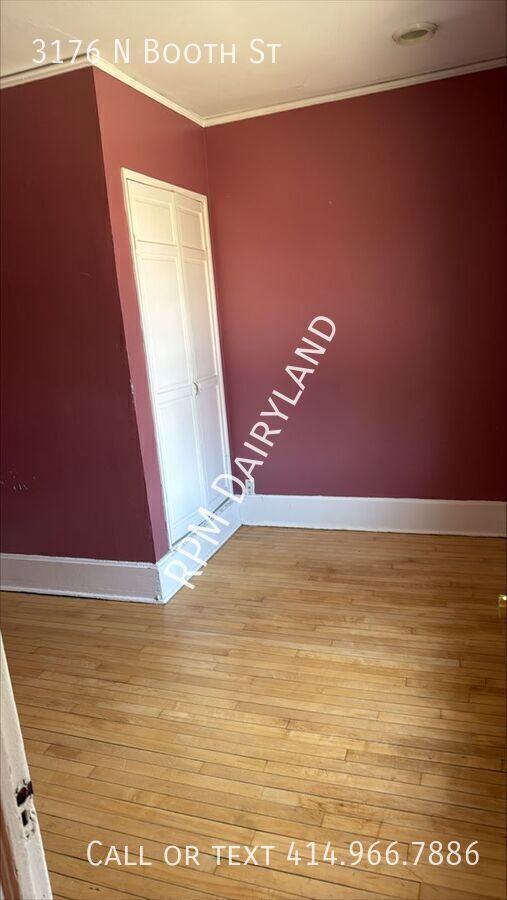 Foto del edificio - 3176 N Booth St