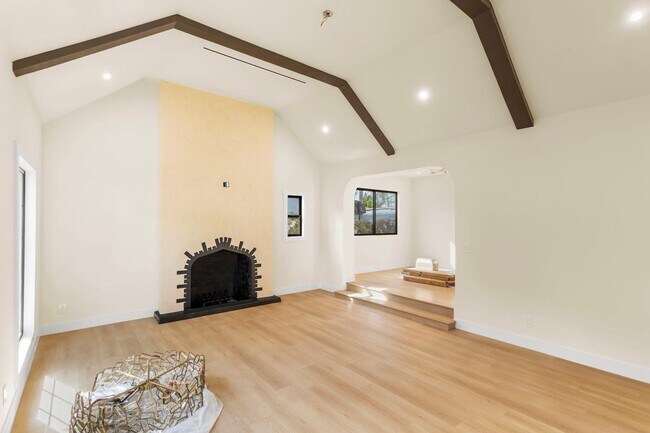 Foto del edificio - 1605 S Curson Ave