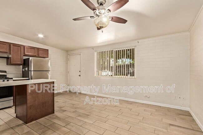 Photo - 1002 S Mariana St Townhome