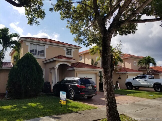 Building Photo - 15380 SW 25th Terrace