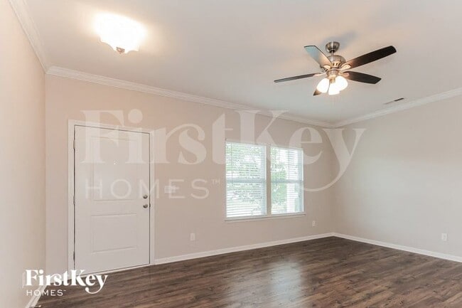 Foto del edificio - 3815 Streamside Dr