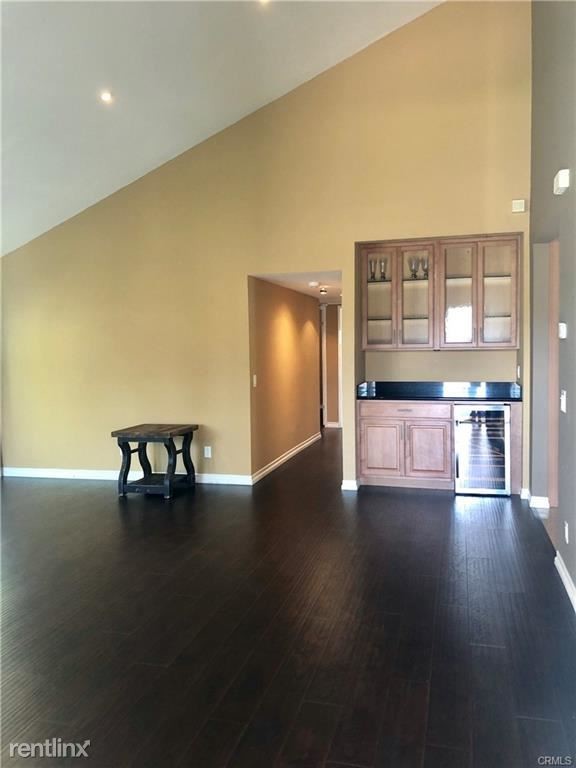 Primary Photo - 3 br, 2 bath House - 958 Carnation Ave