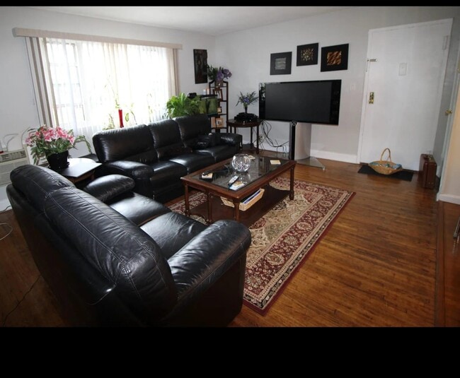 Building Photo - 1804 Shipley Ave