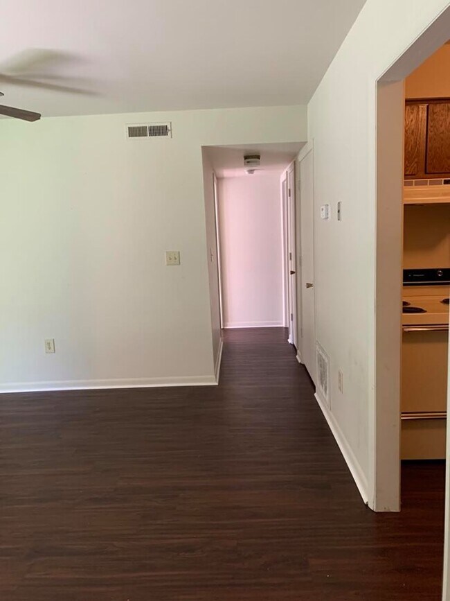 Lantern Ridge Apartments 401 Fairfax Rd Blacksburg, VA