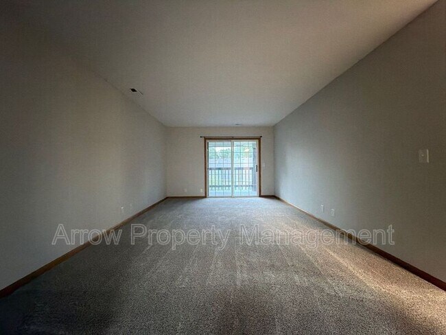 Foto del edificio - 1660 Swanson Dr