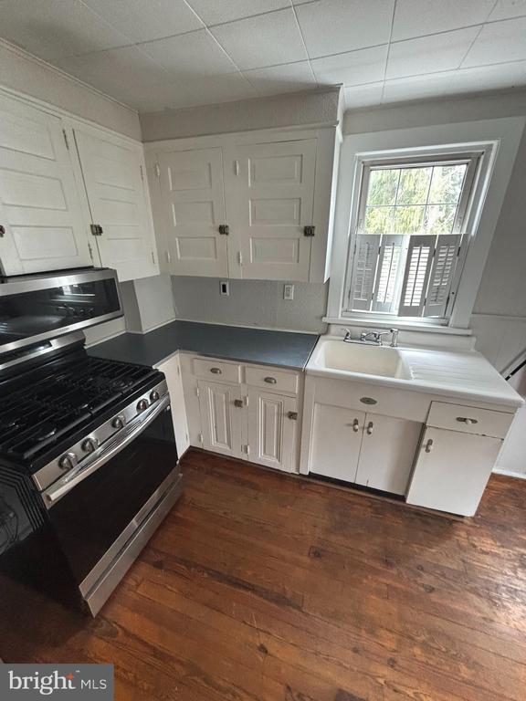 Foto del edificio - 74 S Main St