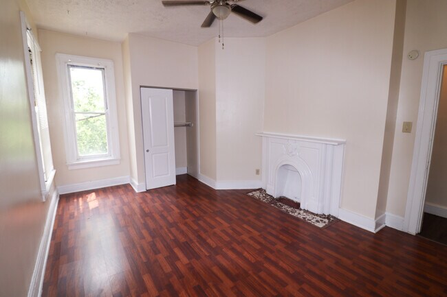 Foto del edificio - 2615 Eden Ave